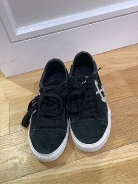 Off-White Black and white sneaker women’s